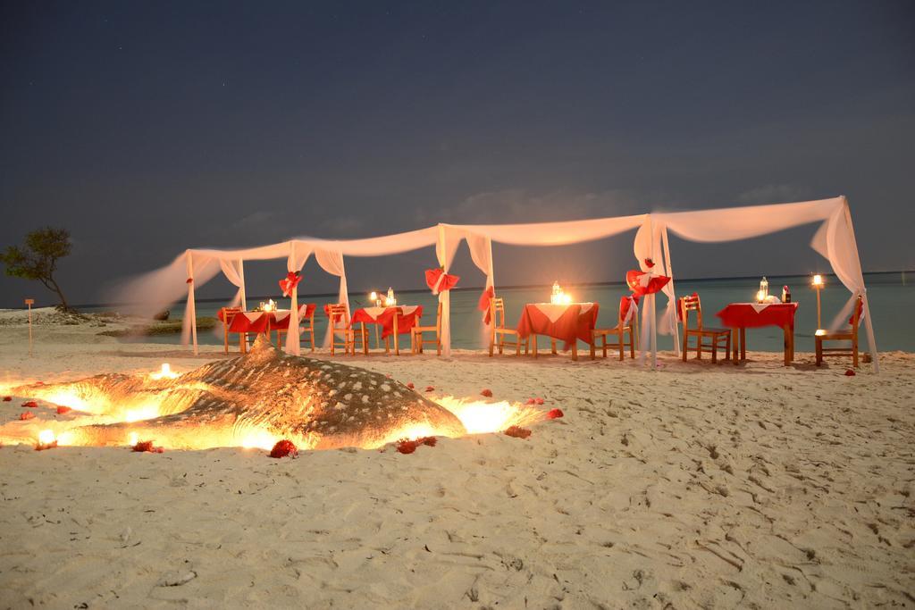 Hotel Shadow Palm Maafushi Exterior foto